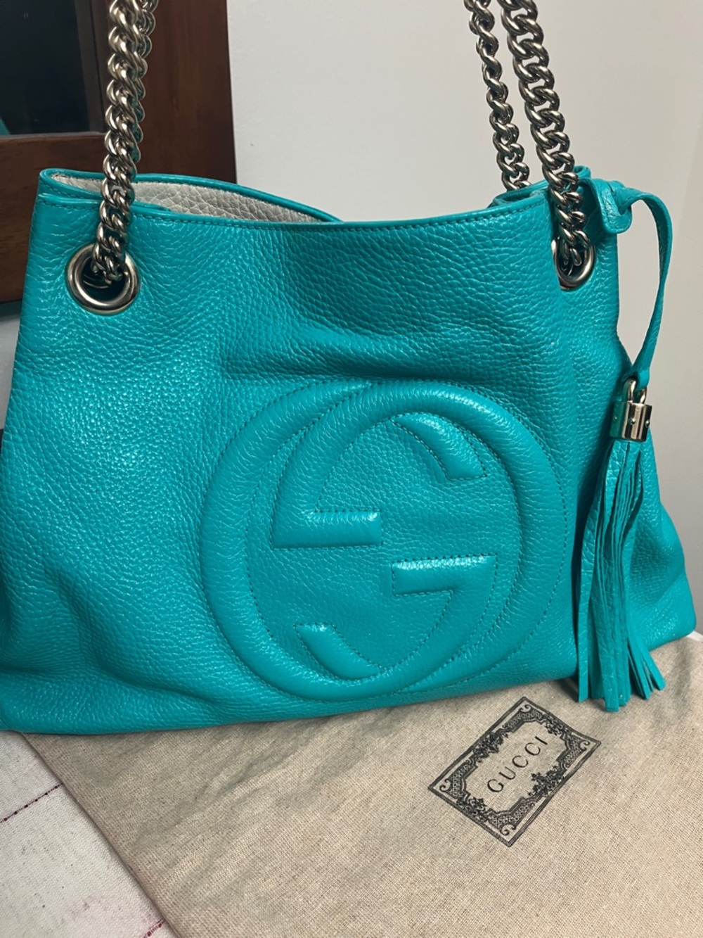 Gucci Turquoise Soho Leather Shoulder Bag with Tassel Accent - Picture 4 of 14